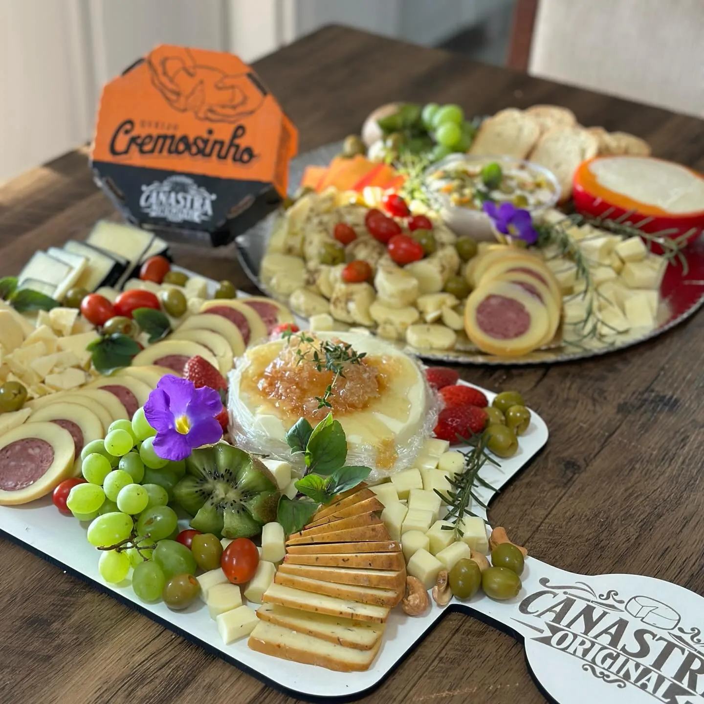 Variedade completa de produtos Laticínios Canastra Original